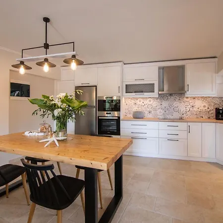 Apartament Dimoulias House *