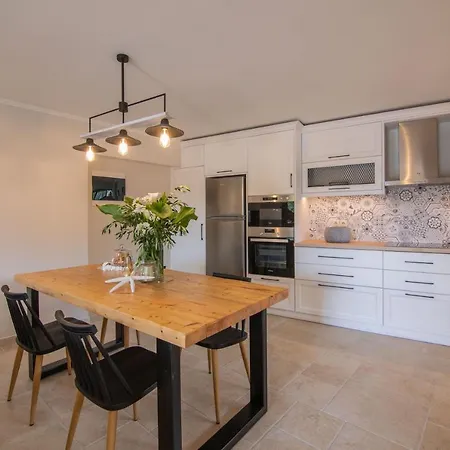 Apartament Dimoulias House Kato Korakiana