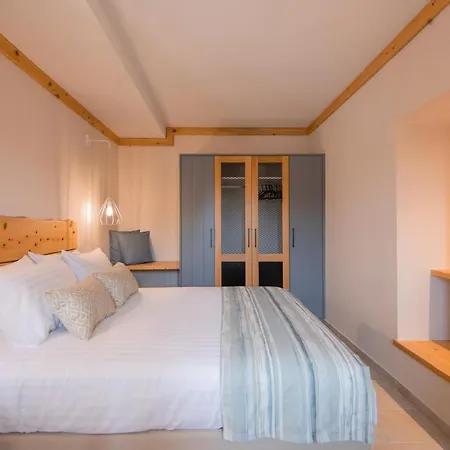 Dimoulias House Апартаменты Като-Коракиана