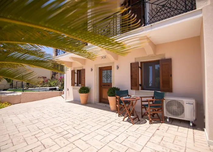 Dimoulias House Апартаменты Като-Коракиана