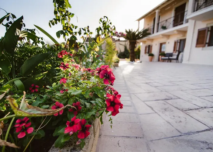 Апартаменты Dimoulias House *